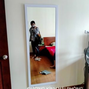 Gương soi toàn thân khung gỗ nhựa treo tường Hải Phòng